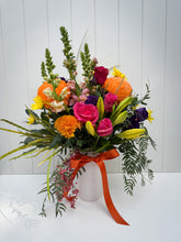 Load image into Gallery viewer, Mother's Day Classic Bright Ceramic Vase Arrangement
